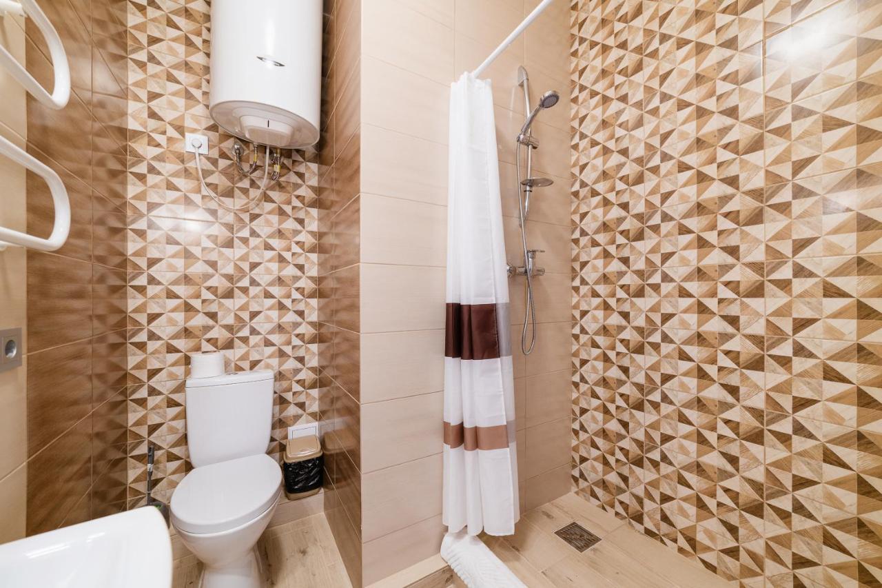 Appartement Затишні Смарт-Квартири В Історичному Центрі! à Oujhorod Extérieur photo