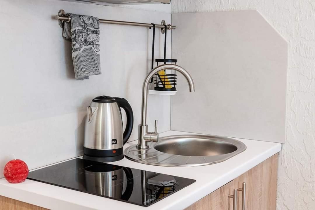 Appartement Затишні Смарт-Квартири В Історичному Центрі! à Oujhorod Extérieur photo