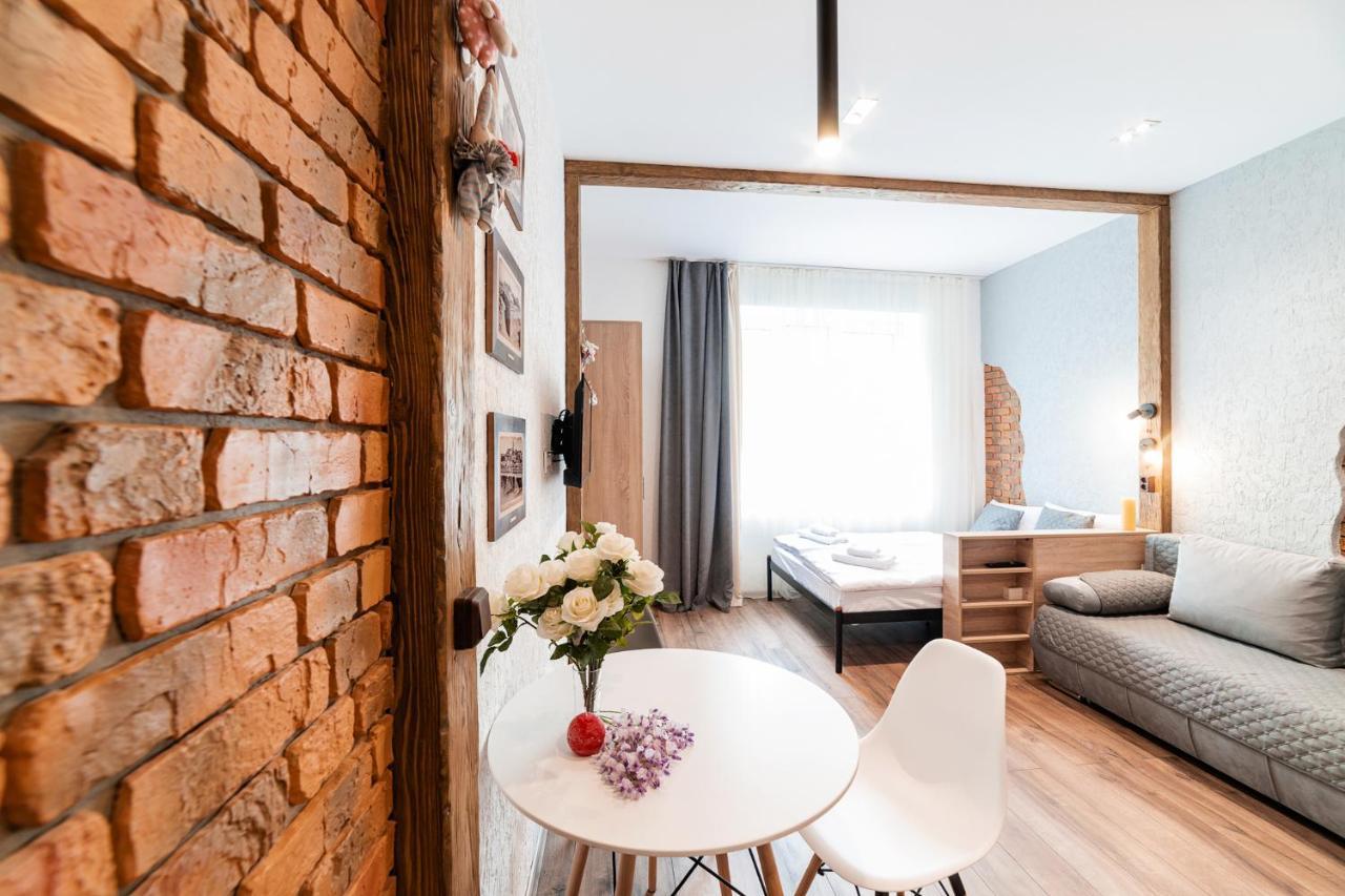 Appartement Затишні Смарт-Квартири В Історичному Центрі! à Oujhorod Extérieur photo